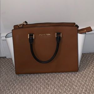 Michael Kors Selma Bag